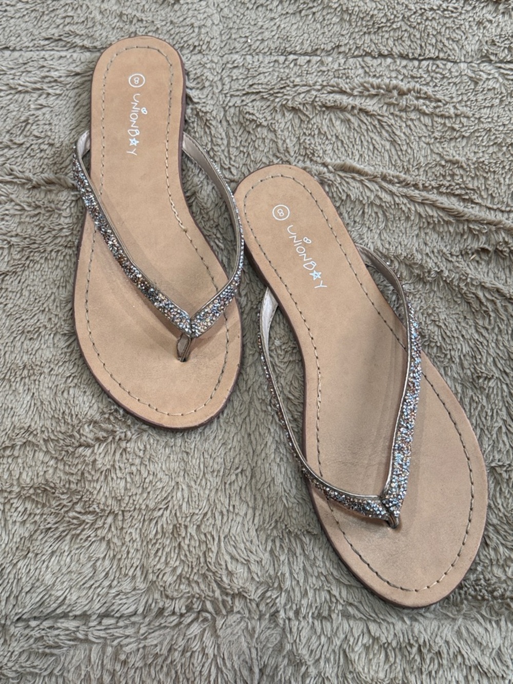 Universal Thread Glitter Thong Sandals in Silver Tone